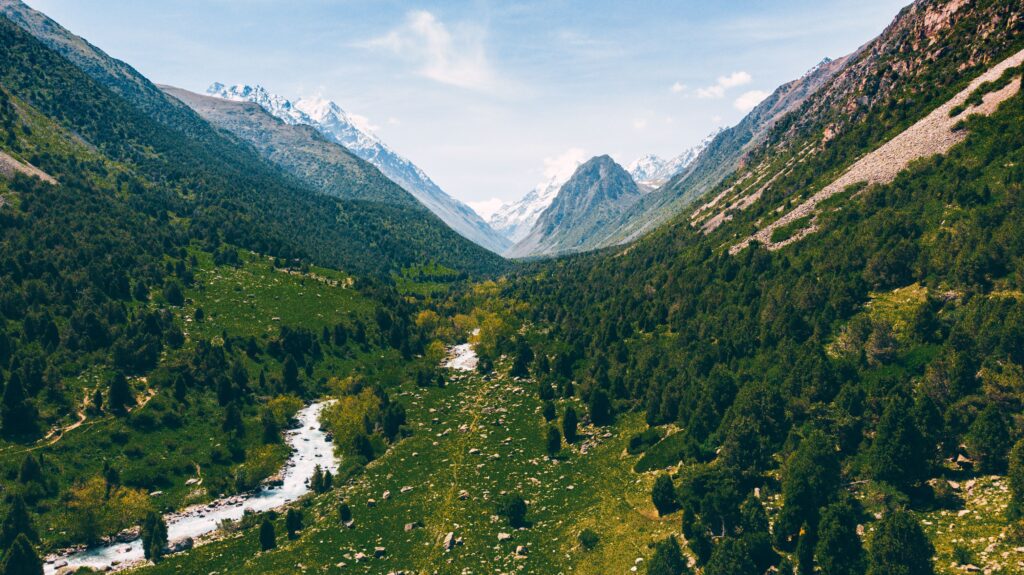 7 Days in Kyrgyzstan - Bishkek, Song-Köl Lake, and the Horse Culture of the Tian Shan