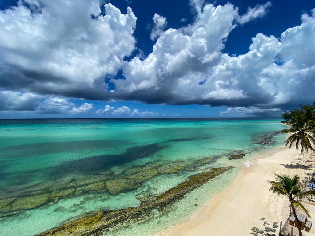 Direct Flights from London Gatwick to the Caribbean: Barbados vs Antigua vs Saint Lucia