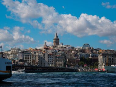 Istanbul (IST) 7-Hour Layover: How to See Hagia Sophia & Eat Kebabs Without Missing Your Flight