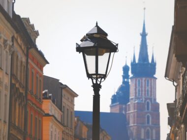The £500 Total Weekend Challenge: 48 Hours in Kraków (Flights + Hotel + Food Included)