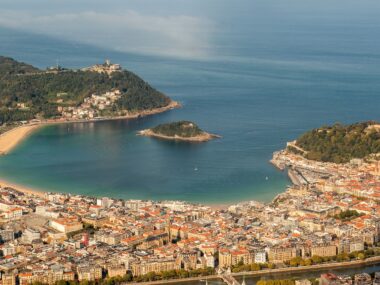 How to Eat Michelin-Level Pintxos in San Sebastián for Under £25/Day
