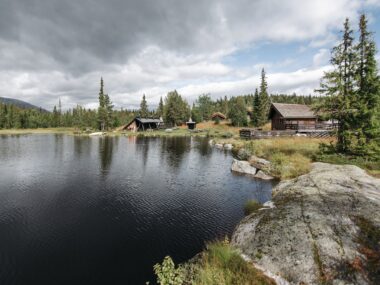 Swap Southern Greece for Swedish Sommarstuga Cabins: Lakes, Saunas & Slow Nordic Mornings