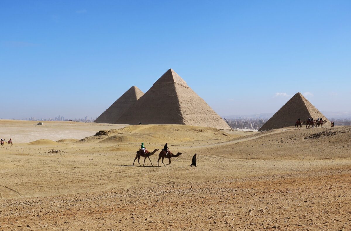 The BGGD Take on the Pyramids of Giza: Camel Scams, Sound Shows & Self-Guided Entry