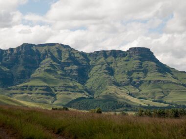 Coolcation Guide: 7 Days in the Drakensberg Mountains, South Africa